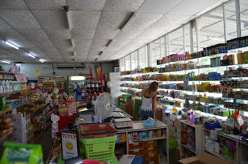 Cenang Supermarket