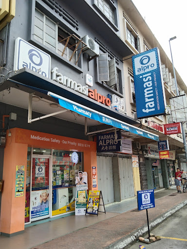 ALPRO Pharmacy Munshi Abdullah - Minute Consult