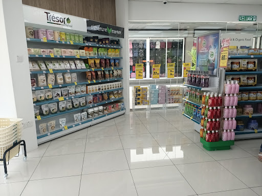 CARiNG Pharmacy Bandar Pasaraya, Sandakan