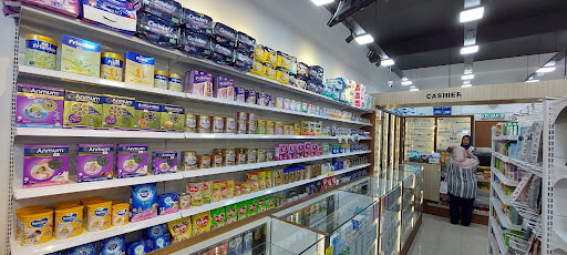 Farmasi Lautan Kampung Raja