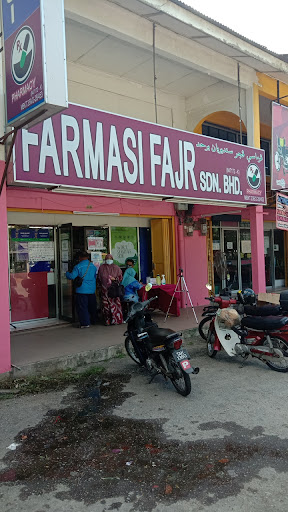Tigas Farmasi Fajr Tigas Farmasi Fajr
