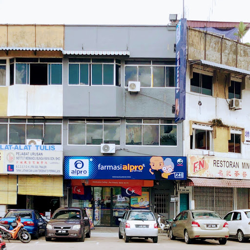 ALPRO PHARMACY JALAN MAWAR, MASAI,